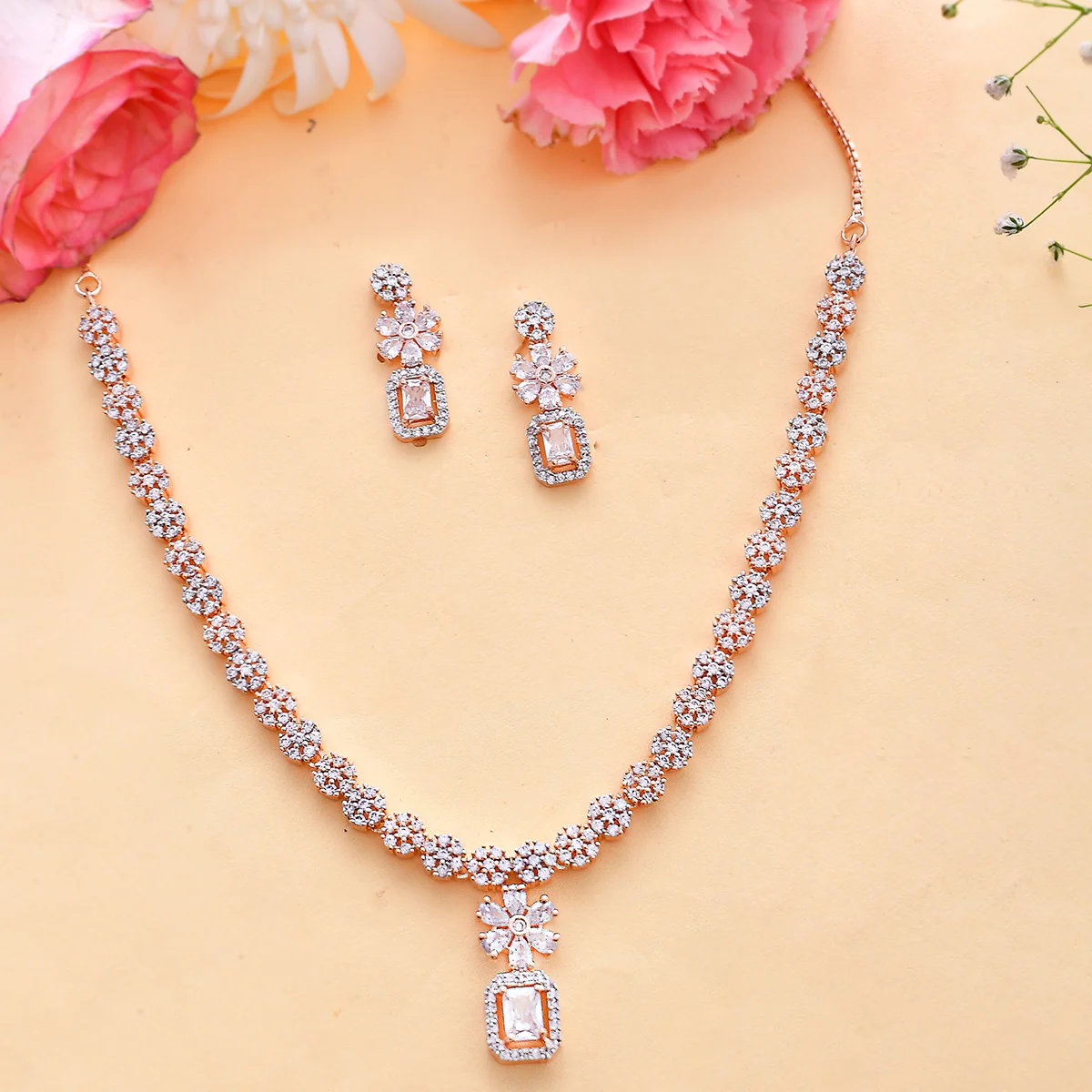 Sparkling Elegance Round Cut CZ Jewellery Set