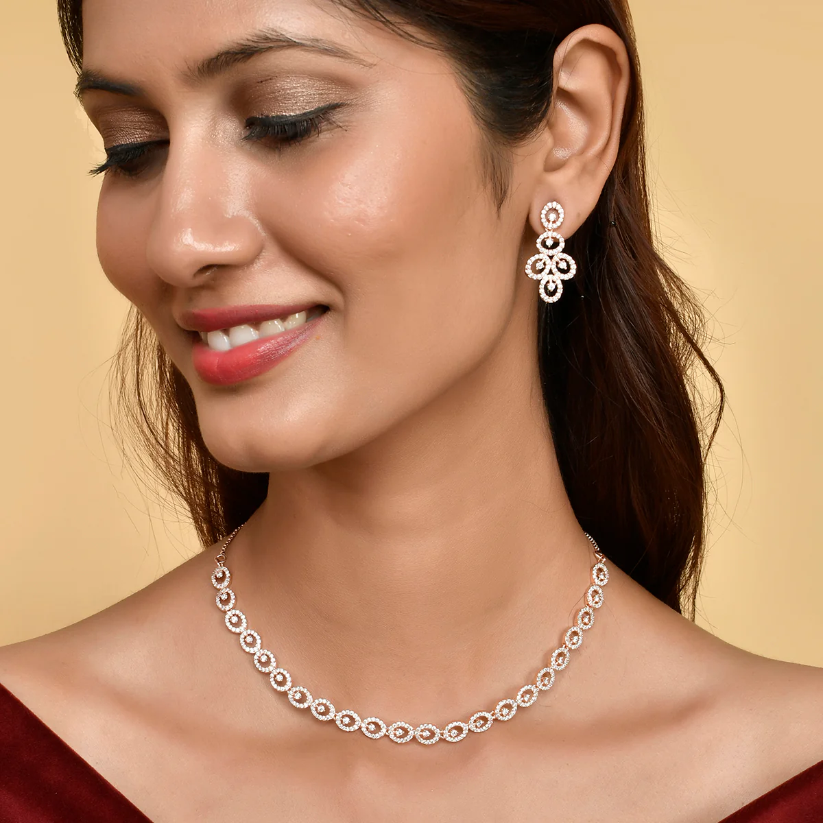 Sparkling Elegance Round Cut Zirconia Jewellery Set - Image 2