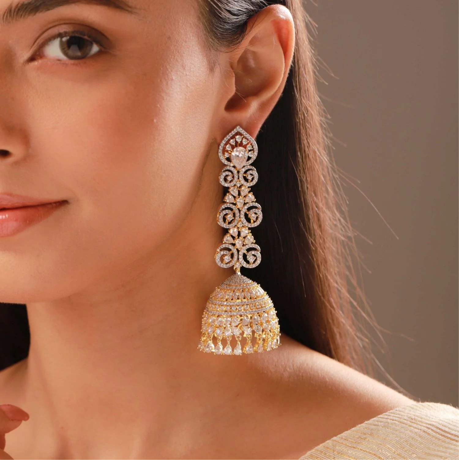 Sparkling Elegance Royal Jashn-E-Jhumki Earrings - Image 2