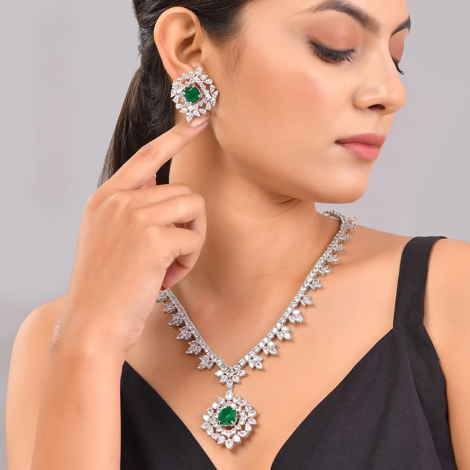 Sparkling Elegance Timeless Interchangeable American Diamond Necklace Set - Image 3