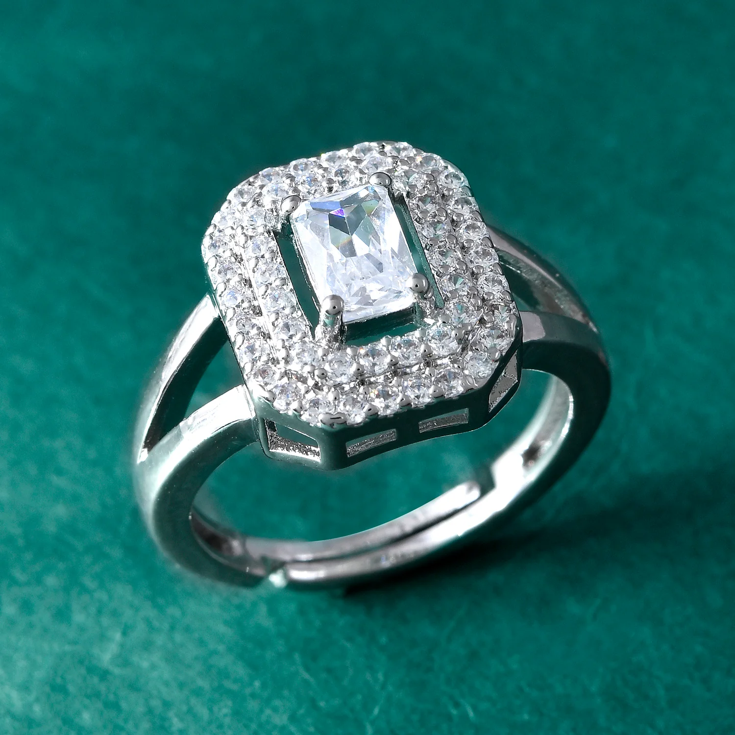 Sparkling Elegance Zenith American Diamond Solitaire Ring