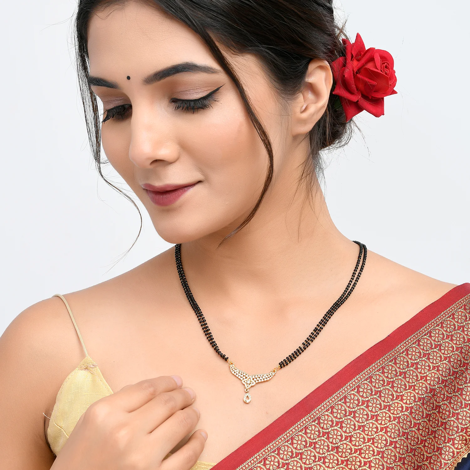 Sparkling Elegance Zirconia Lattice Design Mangalsutra - Image 2