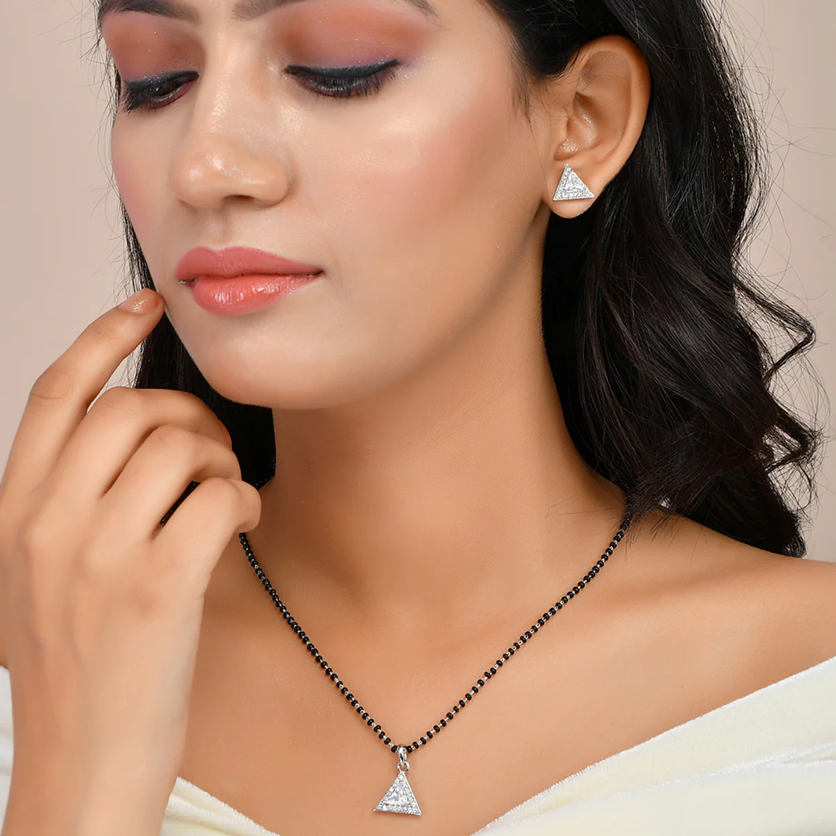 Sparkling Essential White Cz Studded Triangular Silver Mangalsutra Set - Image 2