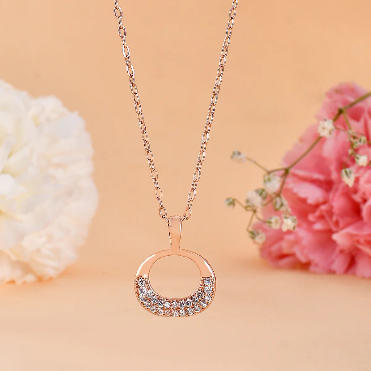 Sparkling Essentials Eternal Halo Pendant