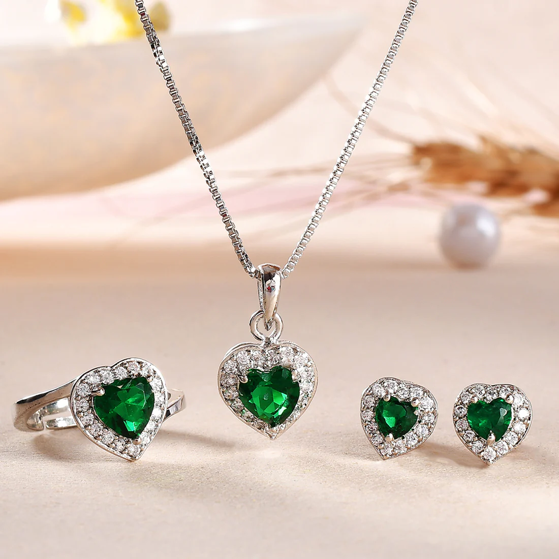 Sparkling Essentials Green Heart Shaped Zircon Box Set