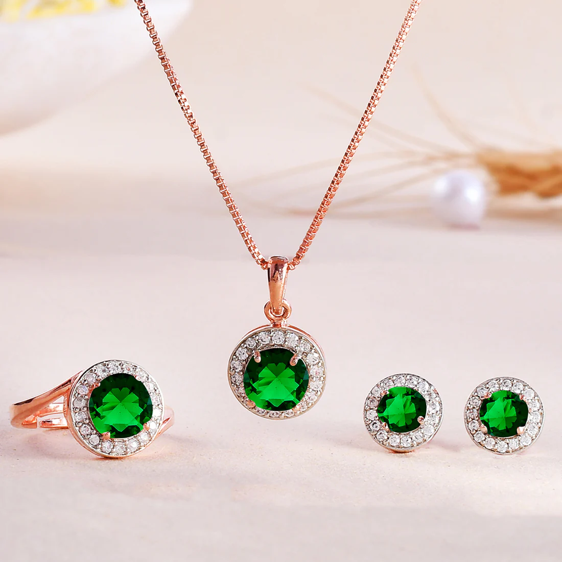 Sparkling Essentials Green Round Cut Zirconia Box Set