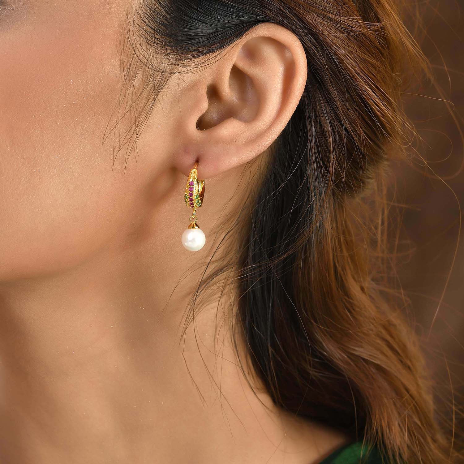 Sparkling Essentials Pearly Noor Hoop Earrings - Image 2