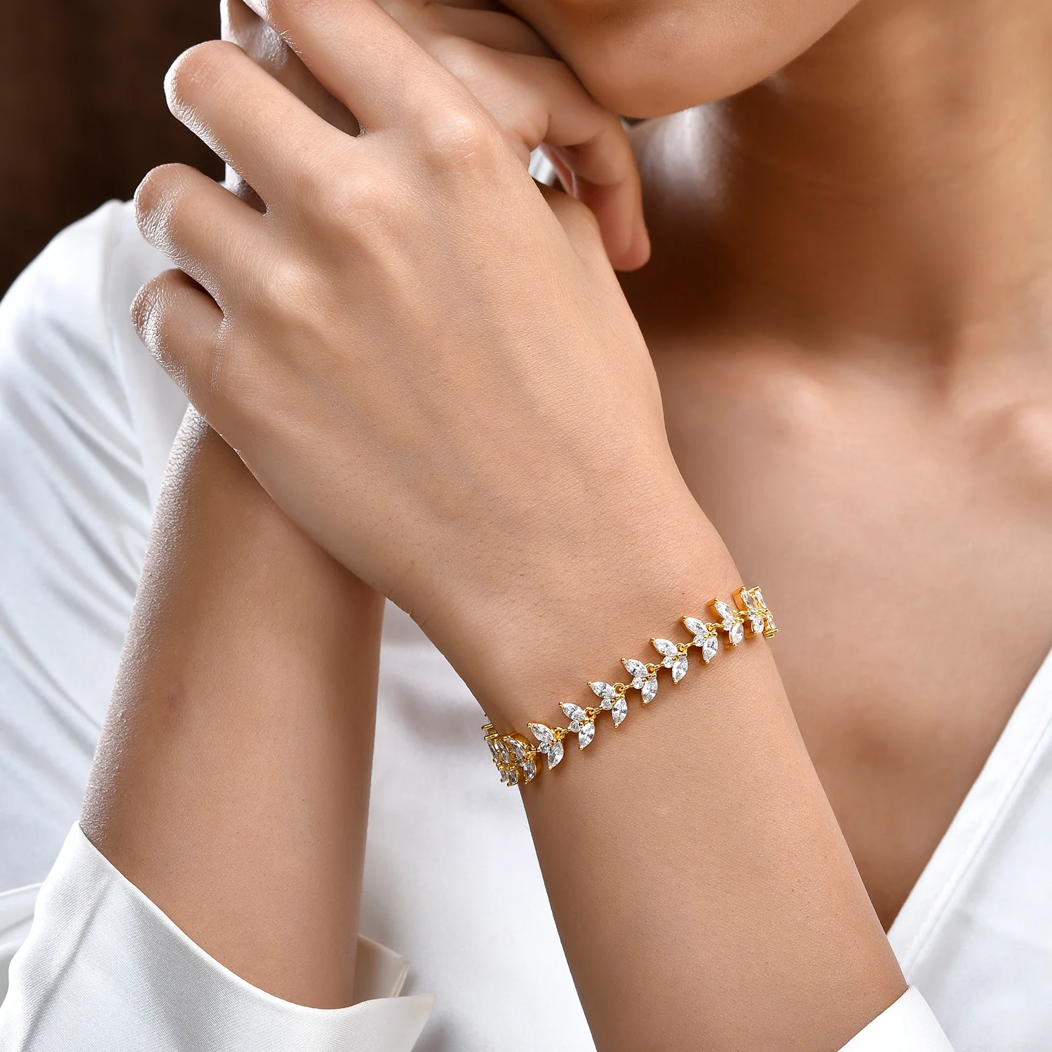 Sparkling Essentials Radiant Golden Leaves Tennis Bracelet - Image 2
