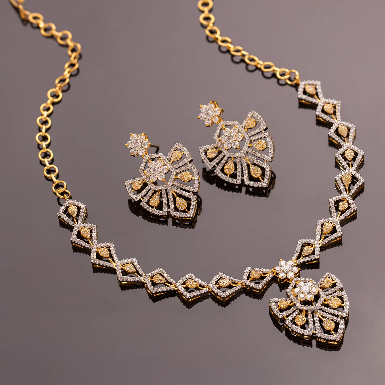 Sparkling Essentials Vistara American Diamond Necklace Set