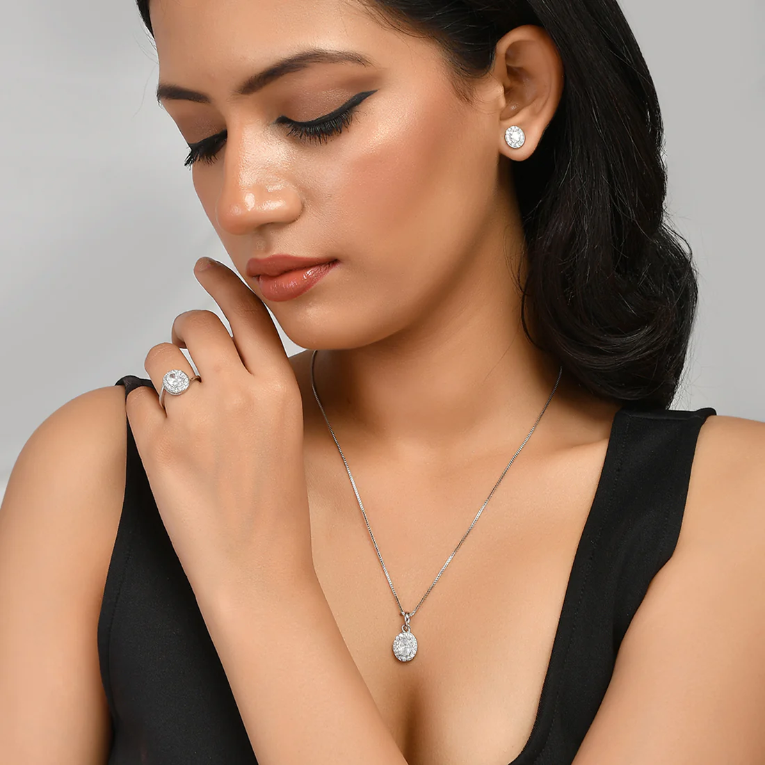 Sparkling Essentials White Round Cut CZ Box Set - Image 2