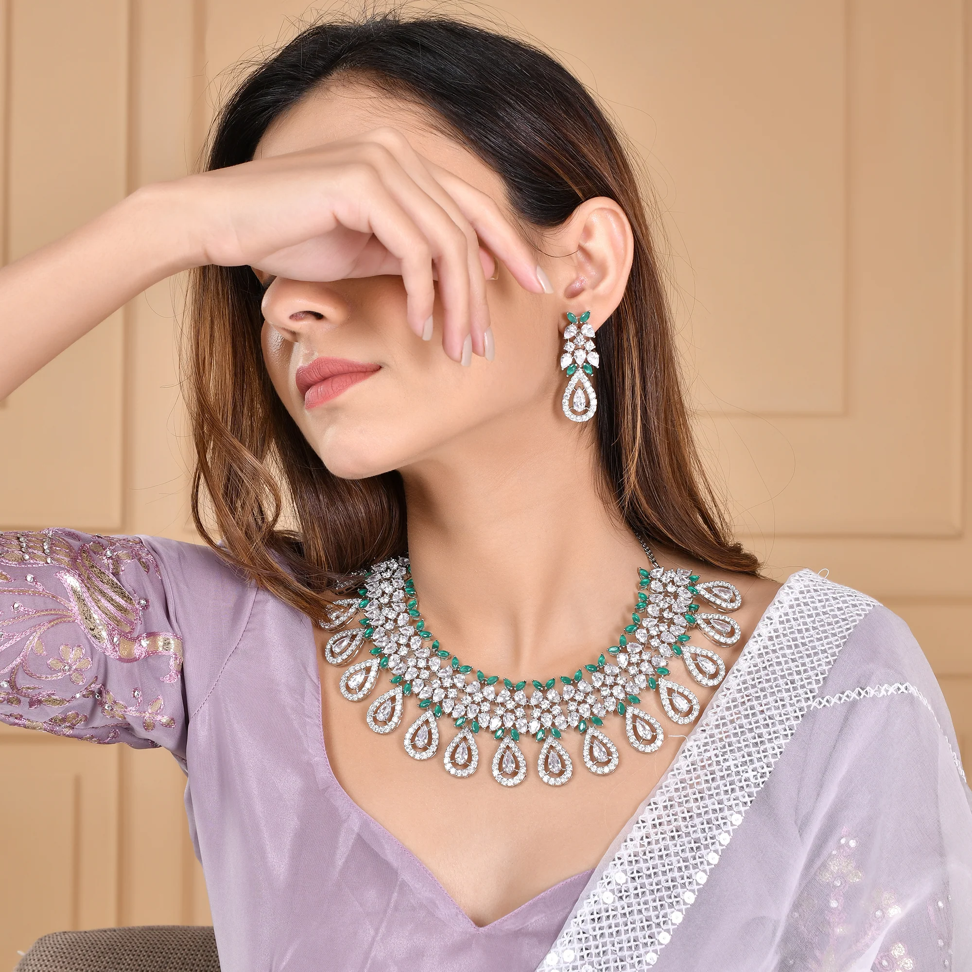 Starlight Amara Collar Necklace Set