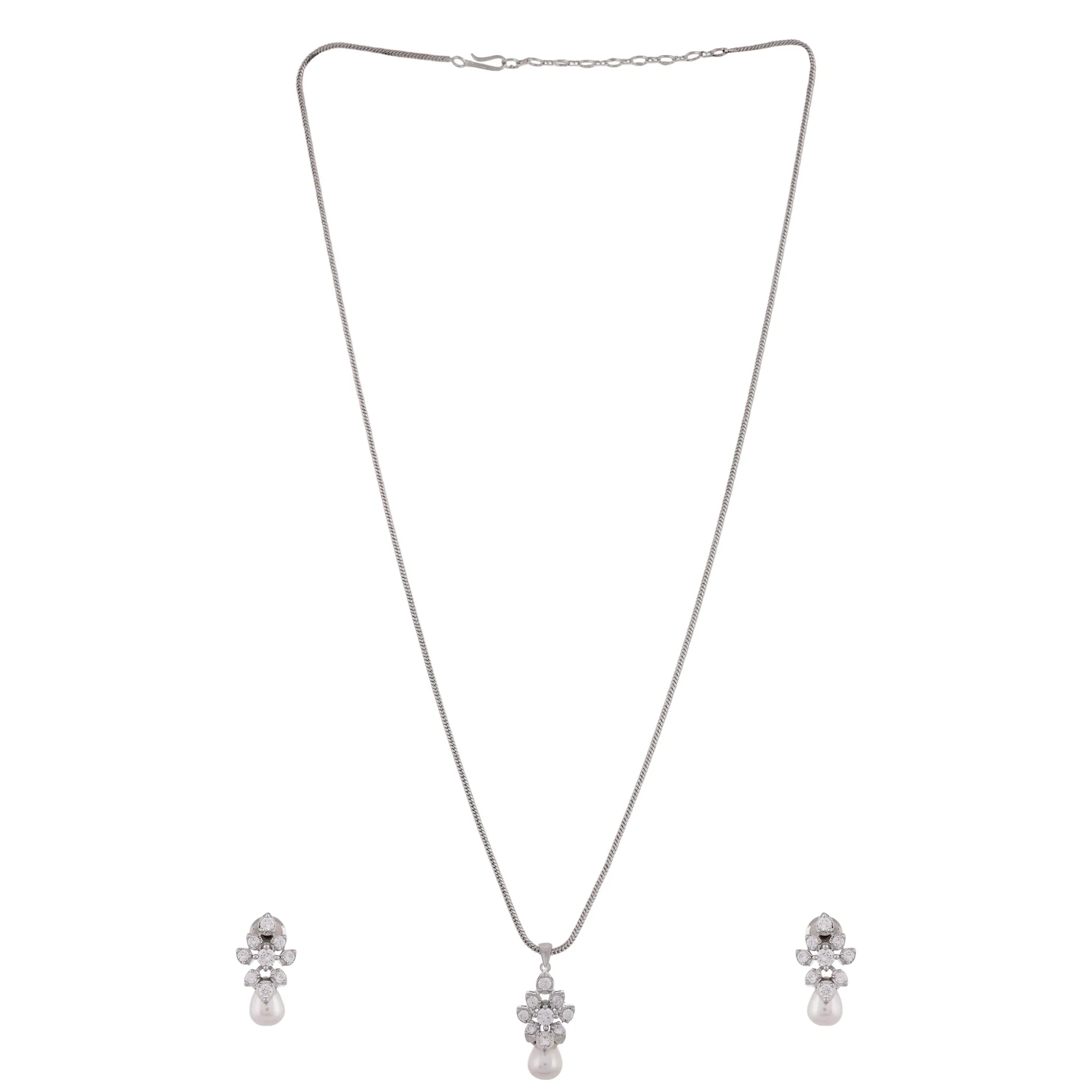 Starlight Suhana Pendant Set - Image 4