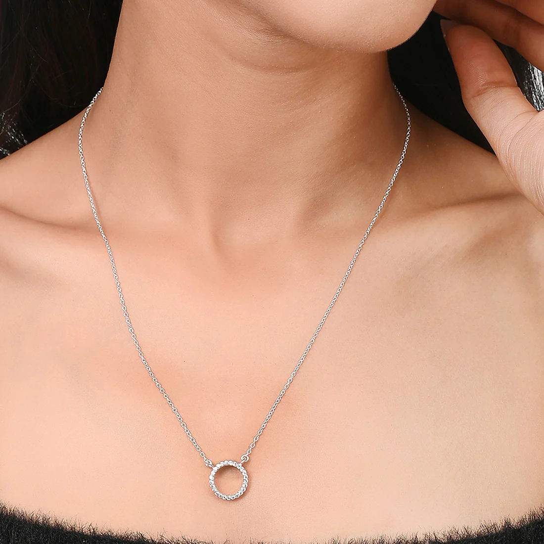 Stylish 925 Sterling Silver Statement Necklace For Women - Image 2