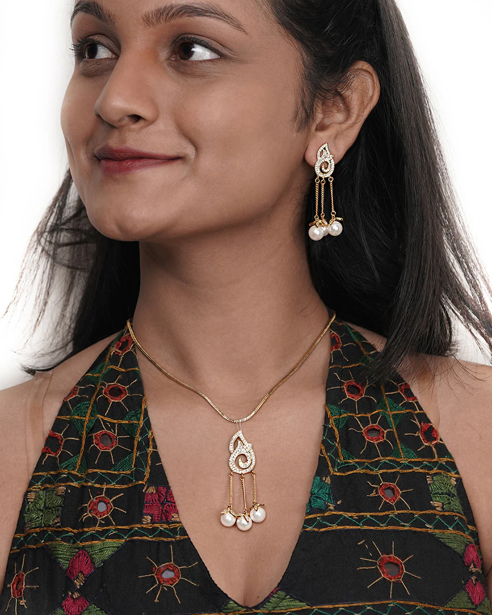 Stylish Pearl Drop Gold Plated Pendant Set - Image 6
