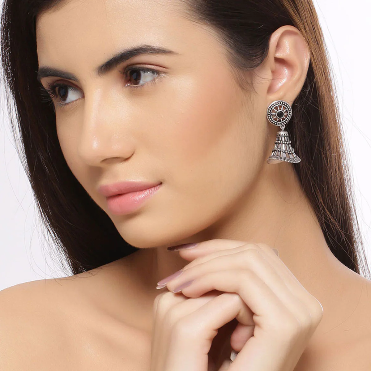 Taal Mridang Shehnai Drop Earrings - Image 2