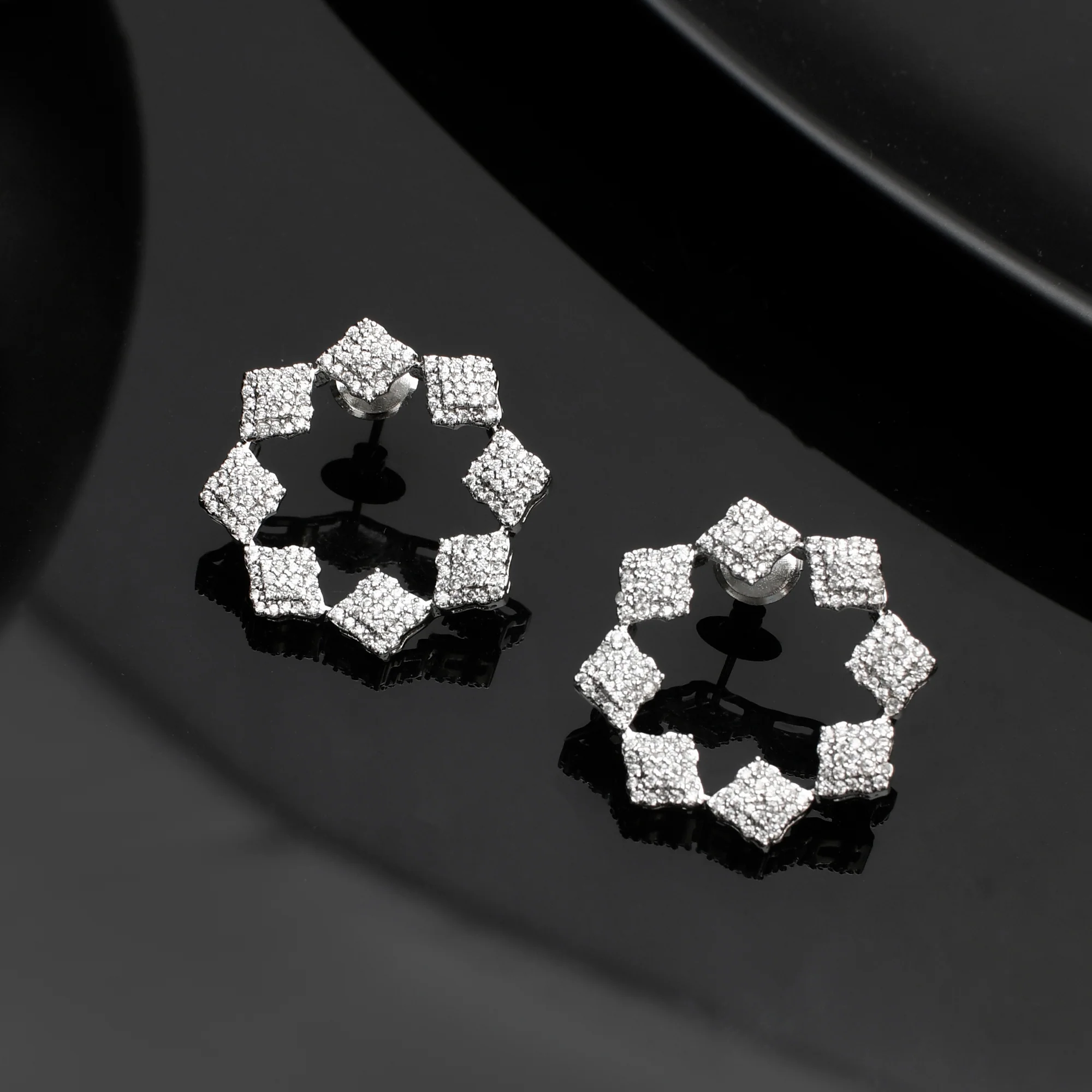 Taj Aiza Earrings - Image 2