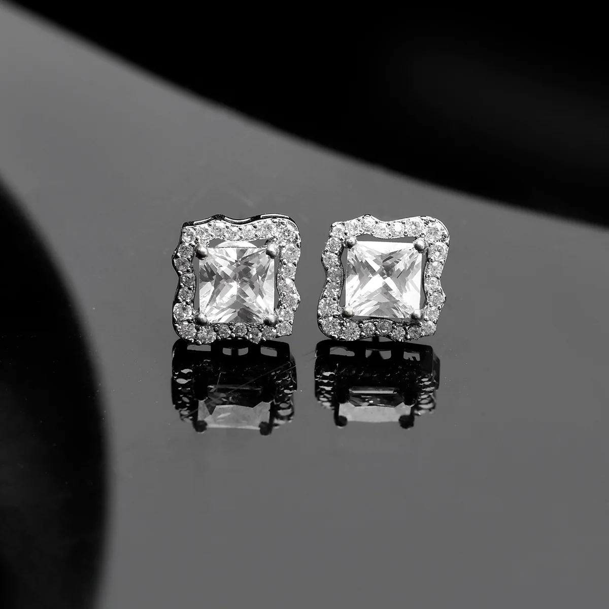 Taj Haya Earrings