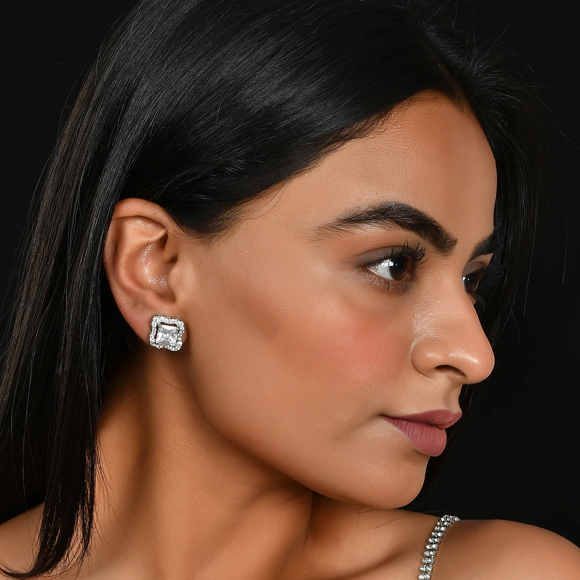 Taj Haya Earrings - Image 2