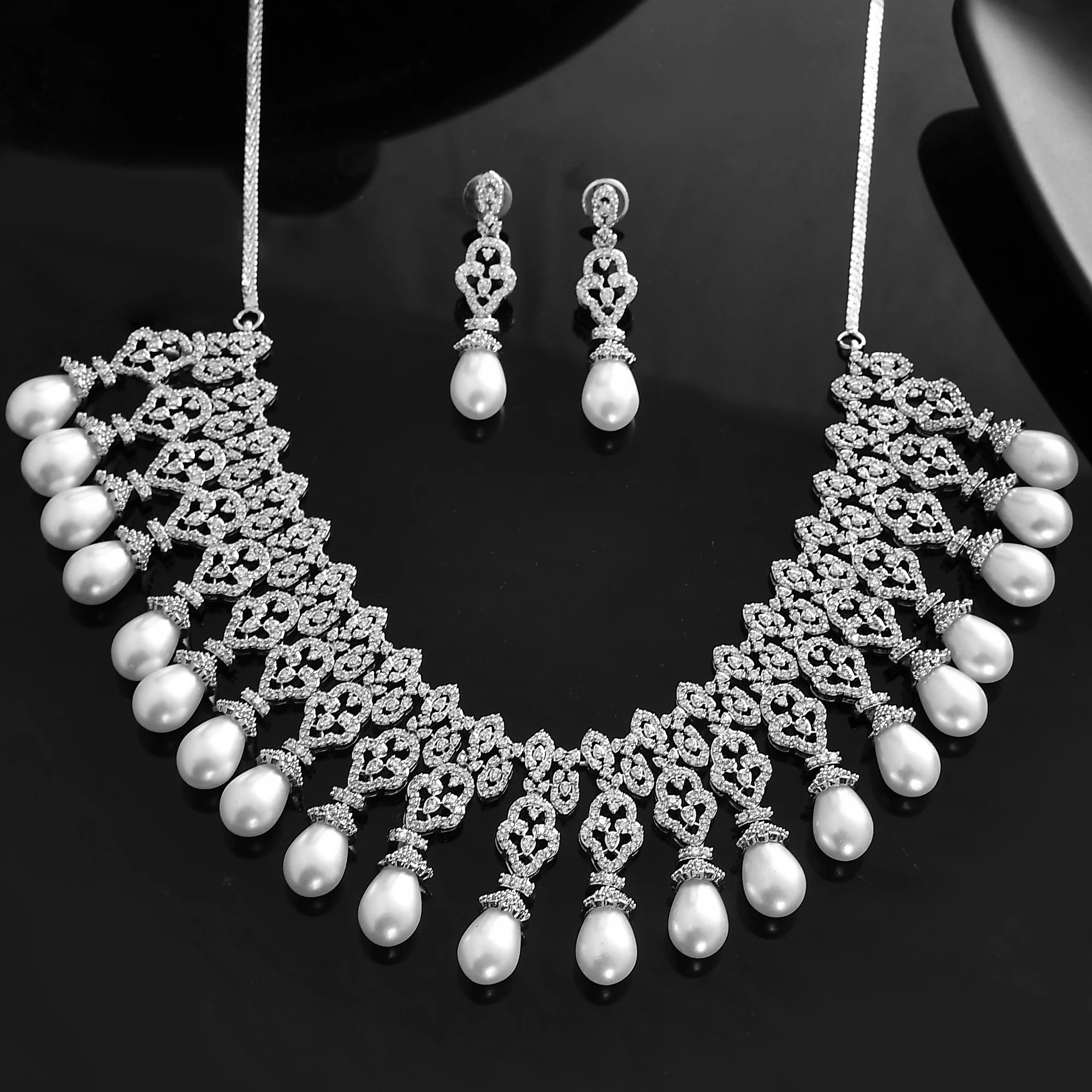 Taj Inayat Necklace Set - Image 2