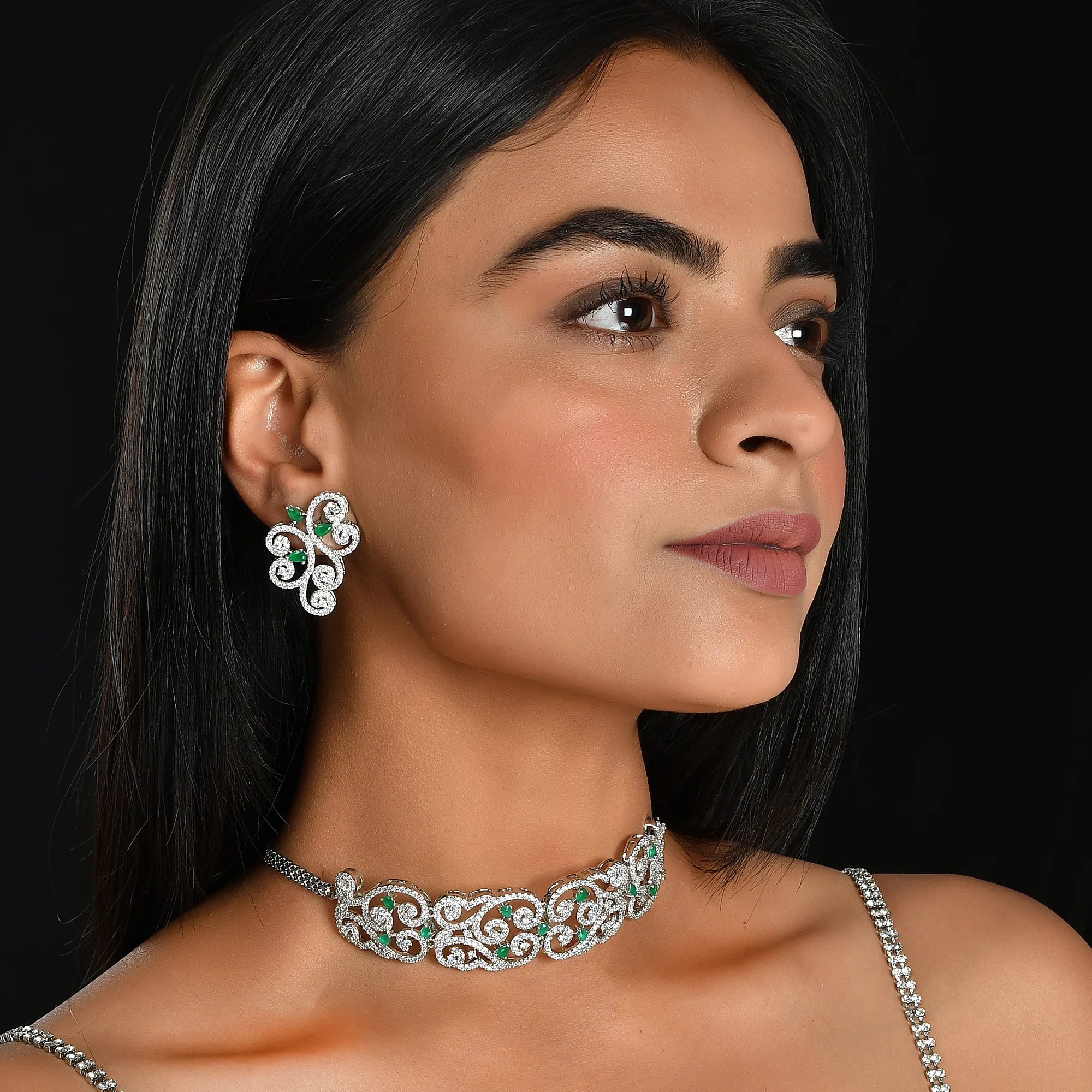 Taj Naila Necklace Set