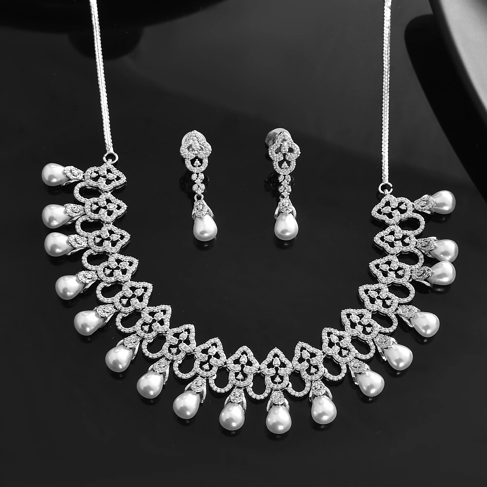 Taj Noor Necklace Set - Image 2