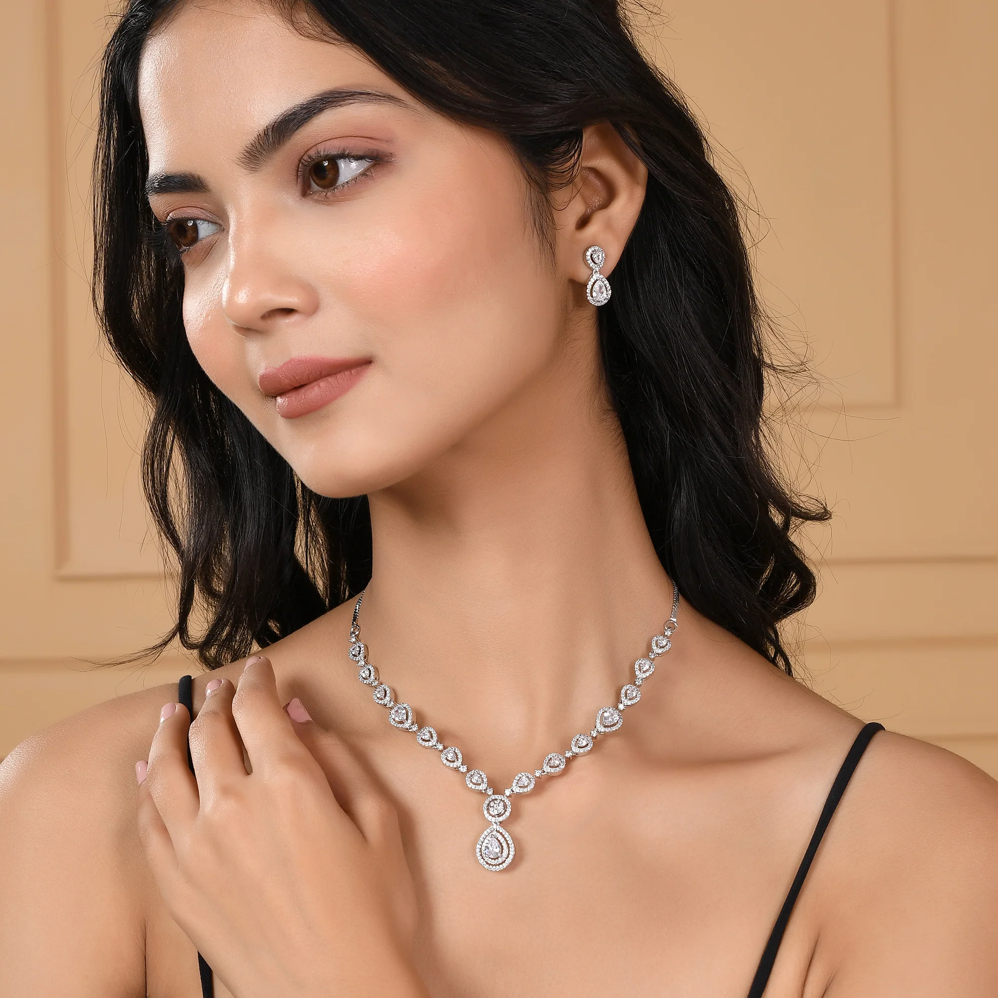 Teardrop Cut Zircons Adorned Silver Plated Jewellery Set - Image 2