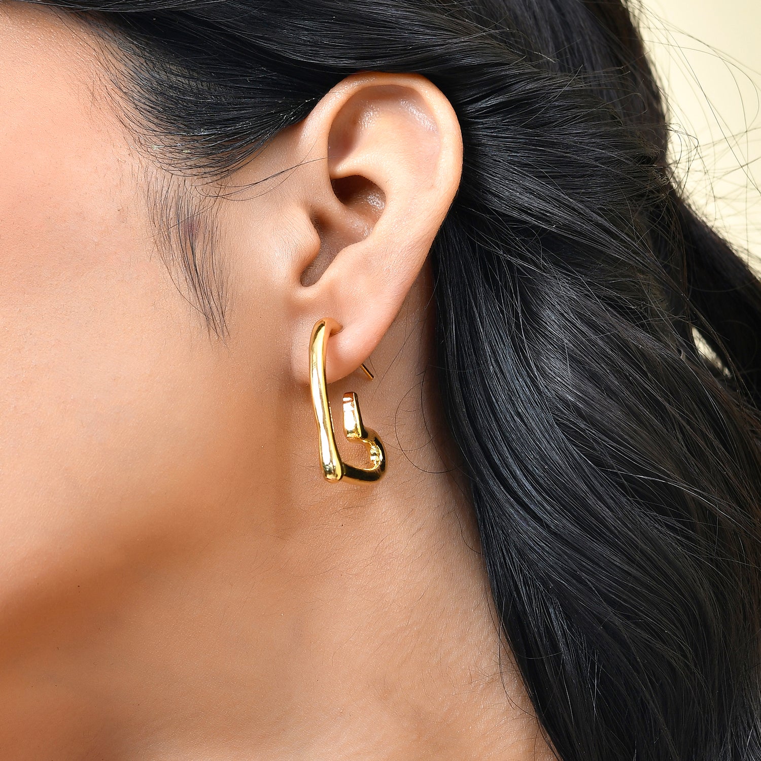 Trendy Darling Hearts Hoop Earrings - Image 2