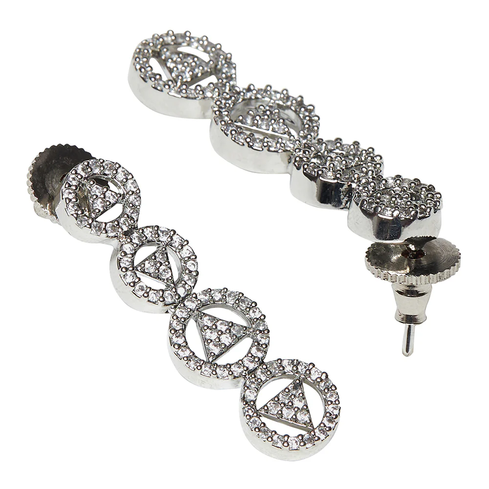 Triangles and Circles Silver Toned Brass Necklace Set - Image 5