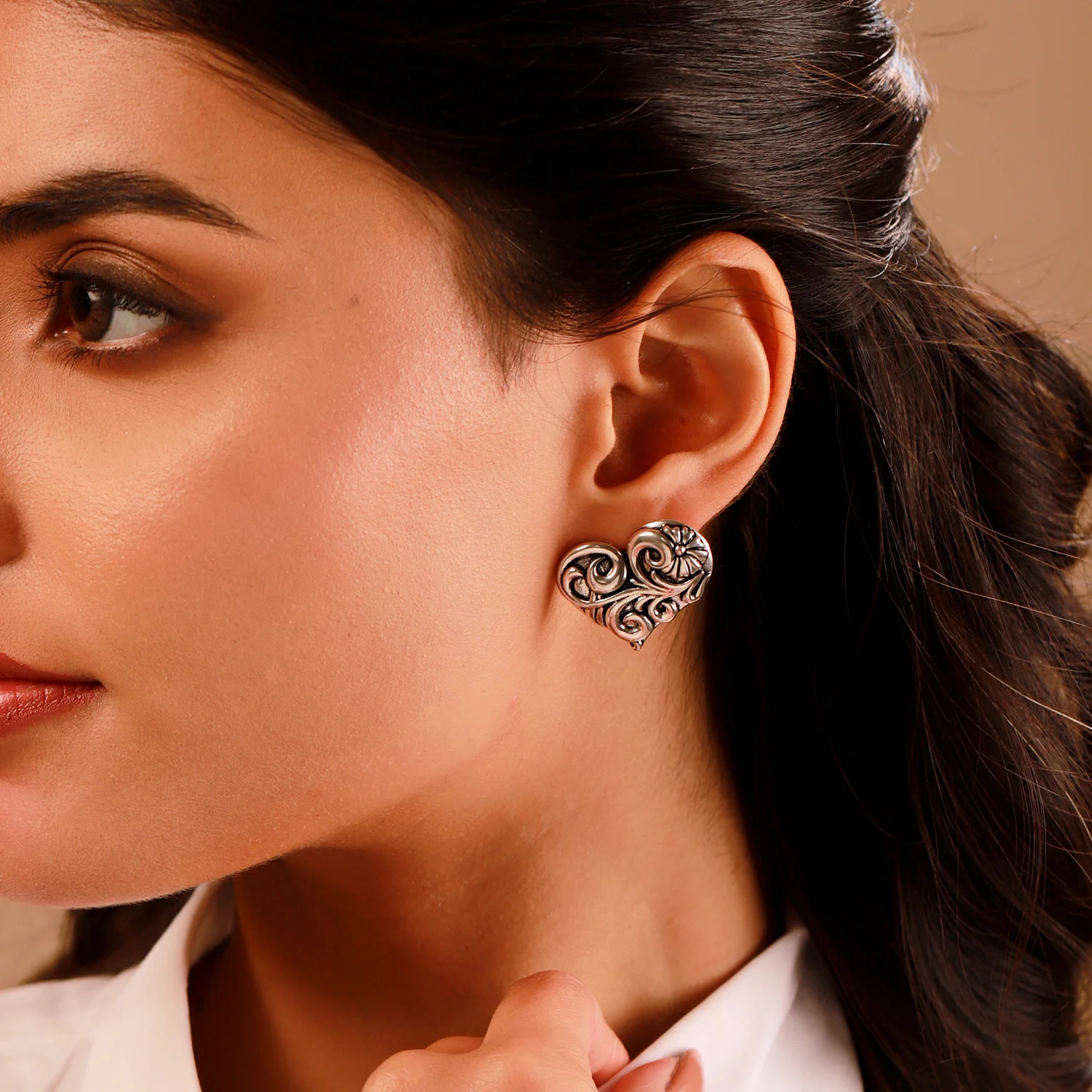Valentine’s Day Vintage Oxidized Floral Heart Stud Earrings - Image 3