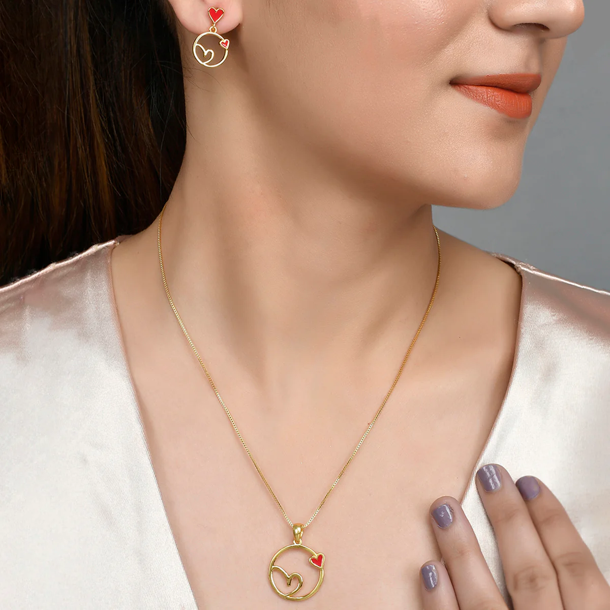 Hearts and Circles Pendant Set - Image 2