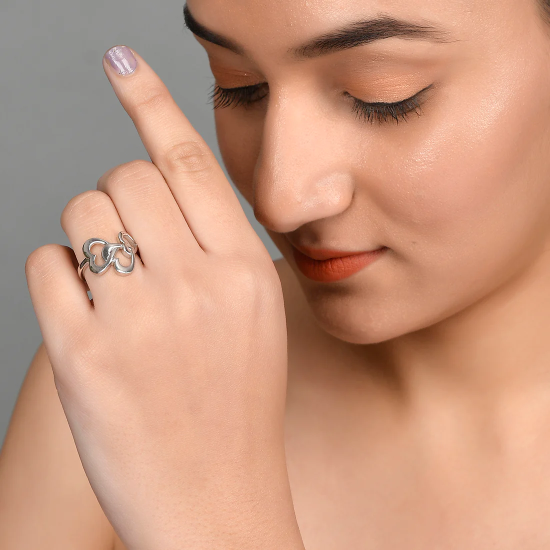 Sterling Silver Interlocked Hearts Ring - Image 2