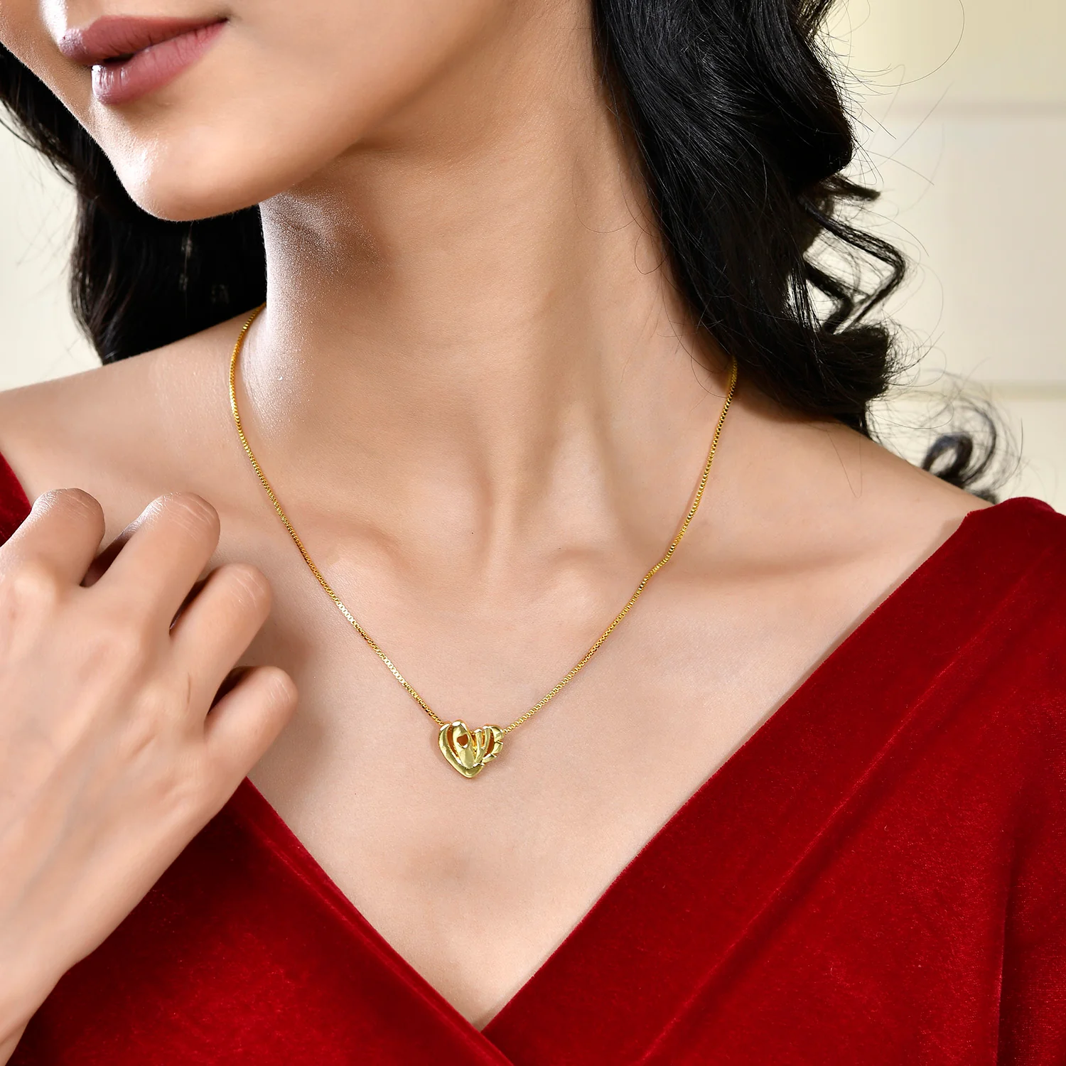 Valentine's Day Heart Of Love Pendant Necklace - Image 2