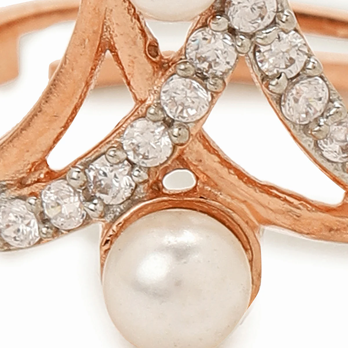 Voylla Gold-Plated Brass Pearl Ring - Image 5