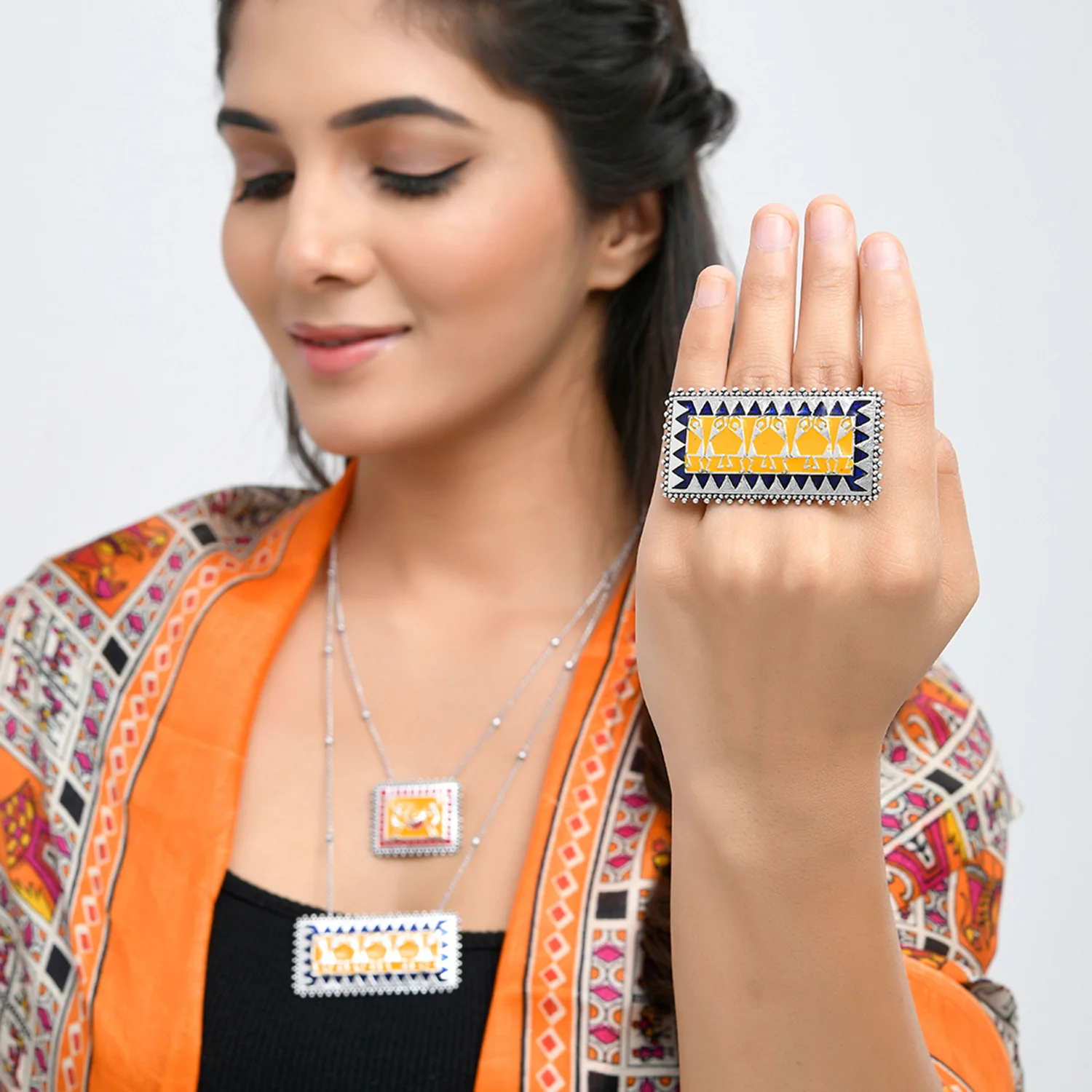Warli Dhindora Baje Re Layered Necklace - Image 3