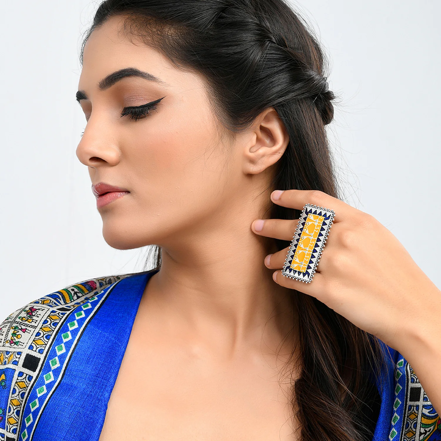 Warli Dhindora Baje Re Statement Ring - Image 2