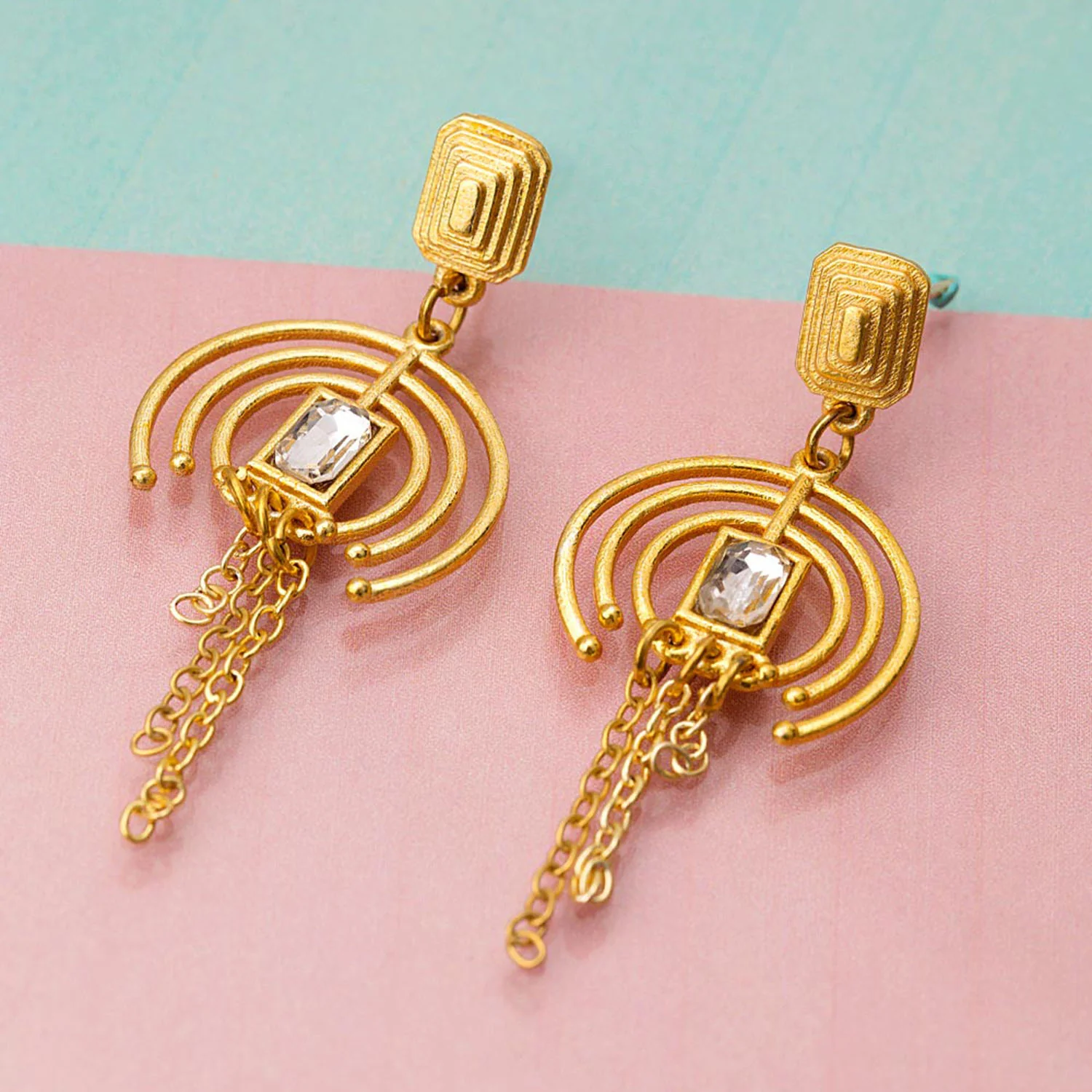White n Gold Circles Geomatrix Earrings