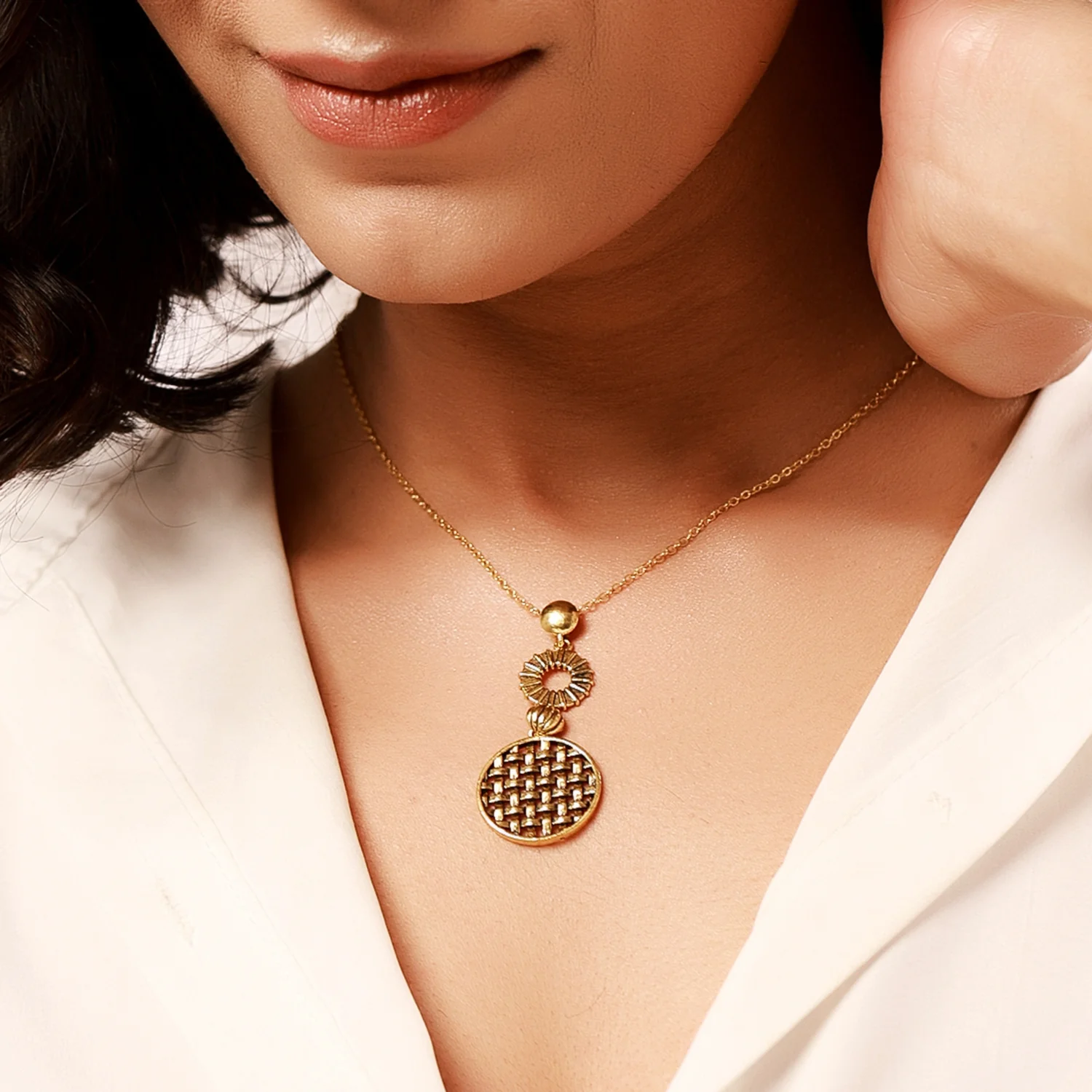 Woven Wonders Plain Weaving Pendant - Image 2