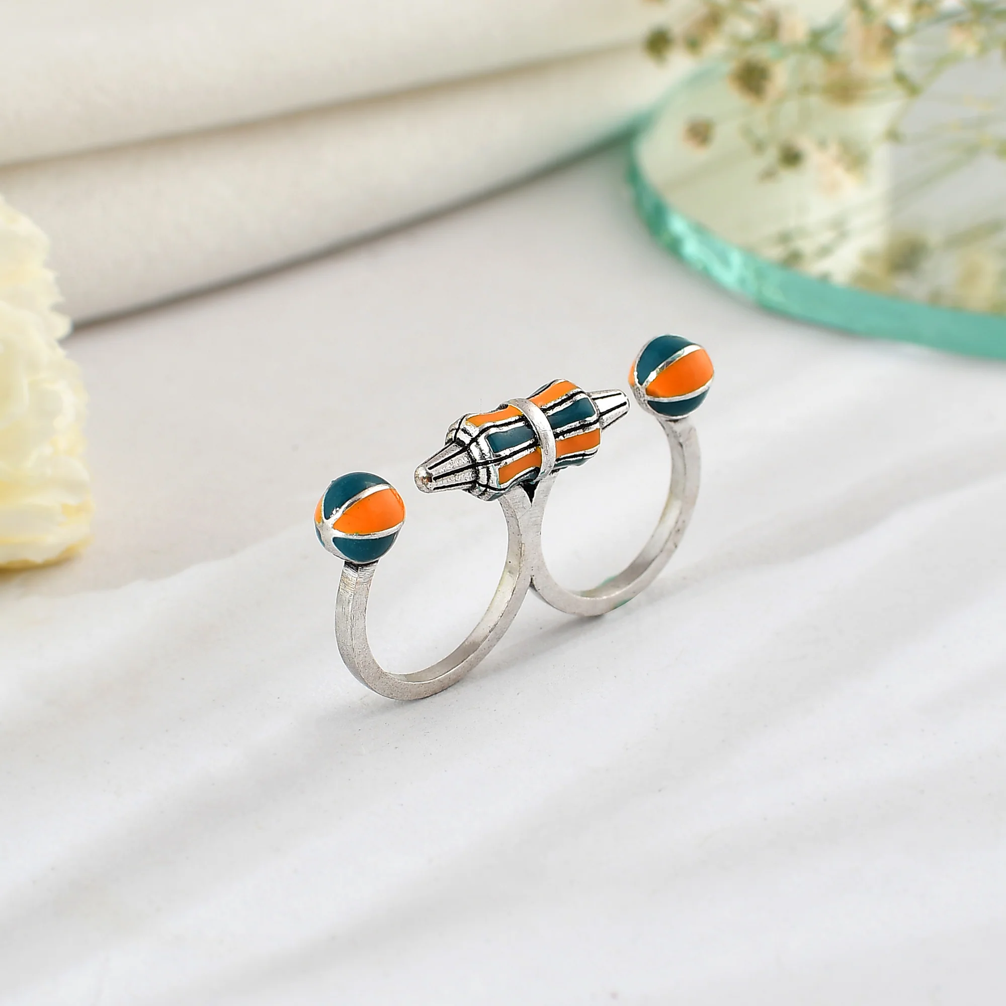 Zulu Zuri Enameled Two Finger Ring